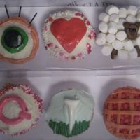 Valentines Day Messages I fashioned these after the same ones on the bakery Hello! cupcake website.