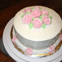 Course 1 Final I took Wilton Course 1 in July, and this was my final cake.