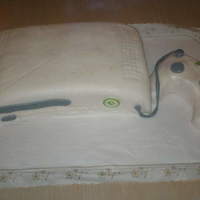 Xbox 360 Vanilla Spice cake w/ Cinnamon Roll Buttercream frosting. I was not happy with this cake but my son loved it and when I was told that along...