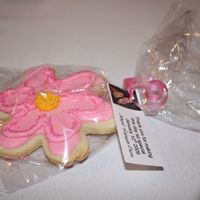 Daisy Cookie I made these sugar cookies for the giveaways for my daughter's 7th birthday