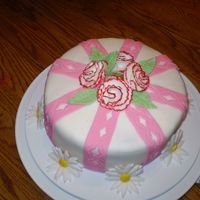 P2170096.jpg white cake with fondant decorations