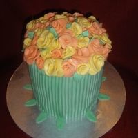 Rose Bouquet Cake for my friend's friend. Thanks sweetpassion for inspiration.