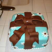 My First Fondant Cake This is the first time I worked with fondant.