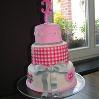 Sweet Cake Voor A Sweet Girl Pink, silver and hearts! Used a print for this one!