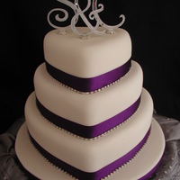 Hearts Wedding Cake 