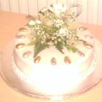 Fresh Flower Topped Birthdaycake plain sponge (australian womans weekly best ever sponge recipe) filled with buttercream, fondant iced and topped with fresh flower...