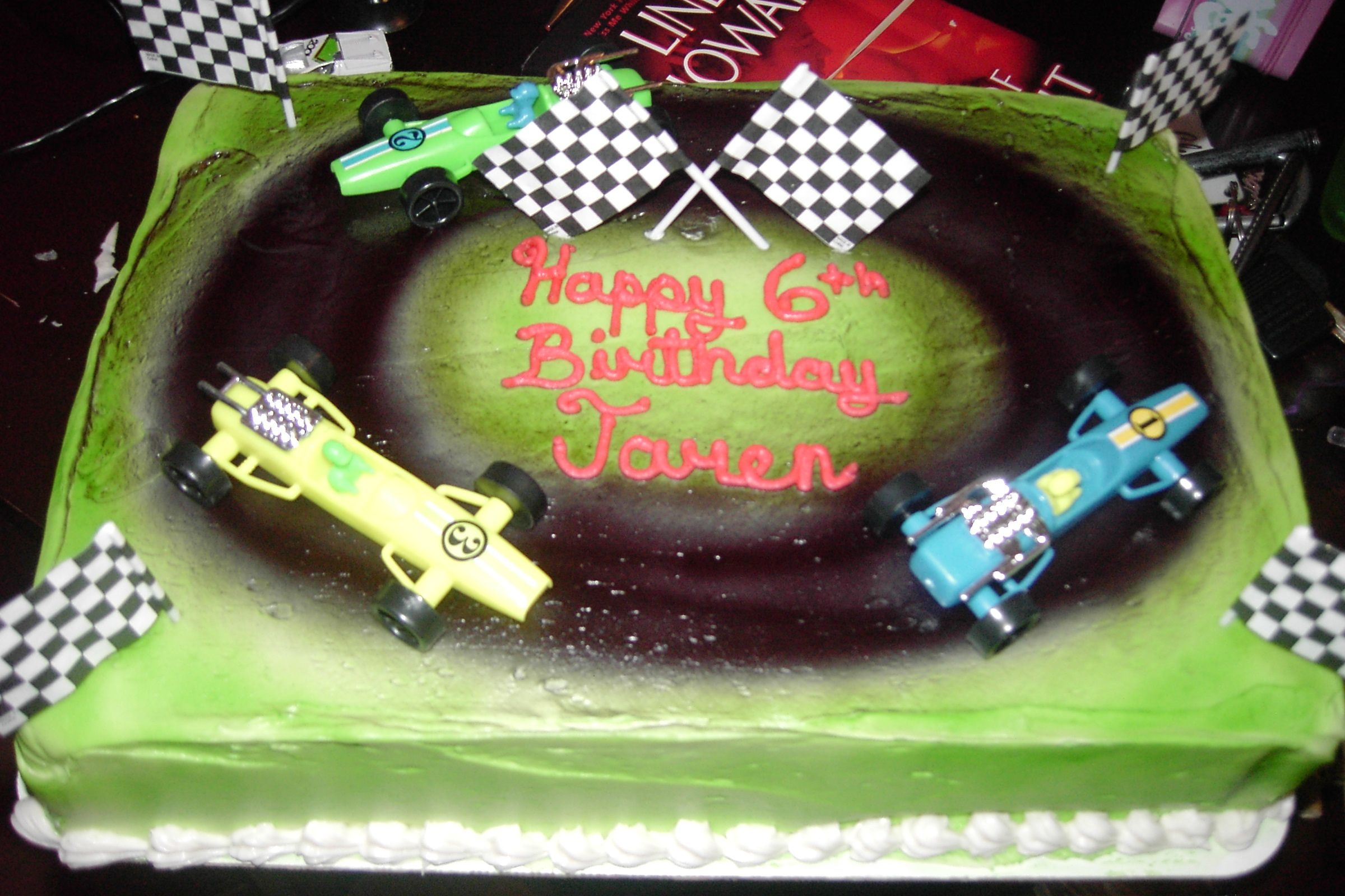 Race Track Cake 