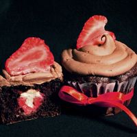 Chocolate Strawberries & Cream Cupcake These cupcakes were to die for! They tasted like chocolate covered strawberries with a cream cheese center. This cupcake was adapted from...