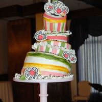 Torte Of Babylon Idea from Colette Peter's "Cakes to Dream Upon"Fondant and gum paste flowers and ruffles.Thanks for lokking!