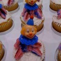 Photo-789044.jpg My clown cupcakes (Wilton Class One)