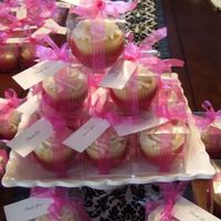 Cupcake Favors Vanilla cupcakes with Vanilla buttercream