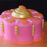 Bollywood Style Made this for my friends mom's birthday. She asked for a Bollywood theme cake. Cake it vanilla with cookies n'cream filling.