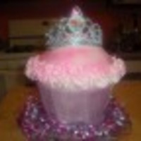 Princess Cupcake I always made small princess cupcake, so I decided to do a large one.