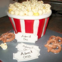 Popcorn Cake This is a cake made at a Andrea Sullivan class.