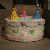 Princesses yellow cake with whipped icing
