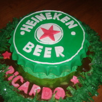 Heineken Cap Fondant & buttercream.