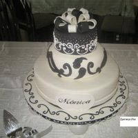 Monica 15 Birthday It was an elegant cake. to celebrate the 15 Monicas' Birthday