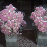 Teacher Cookies These are my first cookie bouquets that I ahve finished without them being thrown away! I am so happy! NFSC with royal.