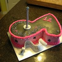 Happy Birthday Music Note Iced in butterceam, top is fondant. All deco pieces are either fondant or sugar. Thanks for looking :)