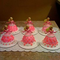 Barbie Cupcakes 