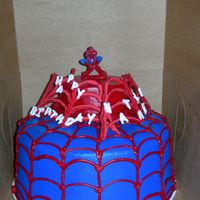 Spiderman royal icing 3D web, rest buttercream