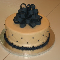 Diamond Cake With Bow 