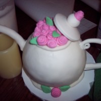 Pink Roses Teapot mmf roses and cake covering. gumpaste top , spout, and handle. I made the top, spout and handle weeks ago, once I had the cake baked, from...