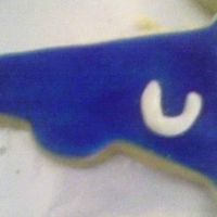 Colts Megaphone We are Colts fans, so when I made the bouquet of Vikings cookies for the hubby's coworker (for the Vikings vs. Colts game), I had to...
