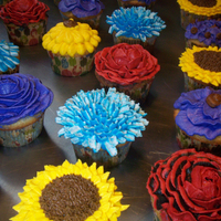 Garden Flower Cupcakes Garden Flower Cupcakes made with buttercream.