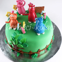 Birthday Cake cuddlies from baby tv. :)made from fondant