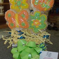 Cookie Bouqet Birthday cookies bouqet with green and yellow as the main colors!