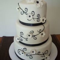 Nicole Royal icing vines and fantasy flower