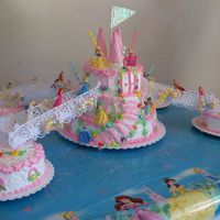 Pastel De Princess! fue un pastel para una nina de 2 anos y les facino a la nina y a la senora y espero les guste a ustedes tambien saluditos!!