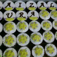 Wedding Cupcakes Not so happy with the outcome.. the rossettes were melting. And wrong choice of colors, didn't think yellow should go with off-white (...