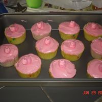 Piggy Cupcakes Made the piggies using the two-minute tutorial from Liis. Very easy. The kids went crazy!!!