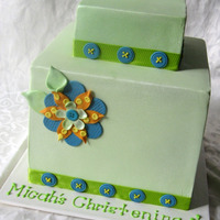 Buttons Inspired by peggy porschen. The bottom is a double tier dark baileys mud with ganache, and the top is a single tier of the same. The double...