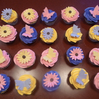 Butterfly And Daisy Cupcakes 