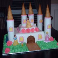 009.jpg This cake i made for my daughter's 9 th birthday.