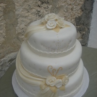 Toledo Wedding cake, all fondant. TFL!