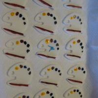 Paint Palette Cupcake Toppers For my friend's little girl's first birthday, an arty party. Fondant/edible gel coloring.