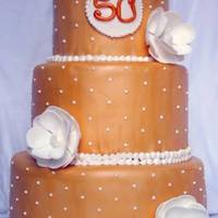 Gold & White 50Th Anniversary Cake 