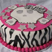 Girly Skull & Crossbone For a friend's daughter's birthday. The whole party was designed around the little girls favorite shirt