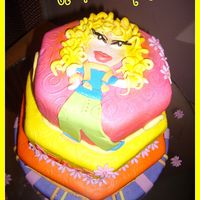 Bratz Para cumpleanos con el motivo de Bratz. El personaje fue tallado a mano en Pasta Laminada, dejandome llevar por la foto...