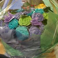 Cupcake Basket 48 Cupcakes