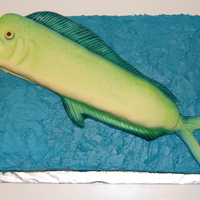 Mahi-Mahi This is my first fish cake! I was so nervous. It is also the first time I used an airbrush. We live on the coast and fishing is huge down...