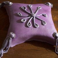 Pillow Cake THANK YOU to missyek for posting a tutorial on this cake. I made it for a friend's daughter's birthday party. The girl thought...