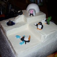 Trilevel Penguin Playground My latest "techniques practice cake" for my book club. I wanted to try kakeladi's trilevel - it was a lot harder to ice than...