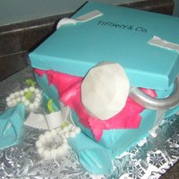 Tiffany's Box Chocolate and yellow cake, white chocolat diamond