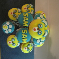 Special Agent Oso Fondant topped Special Agent Oso cupcakes