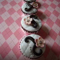 Cherry Blossom Mini Cupcakes chocolate mini cupcakes
